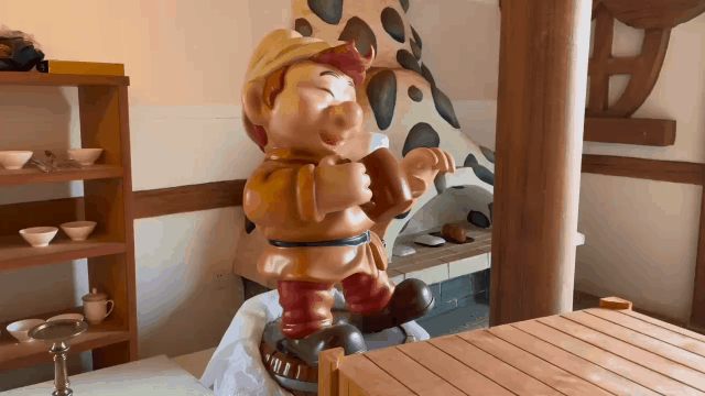 互动机模喝酒的小矮人